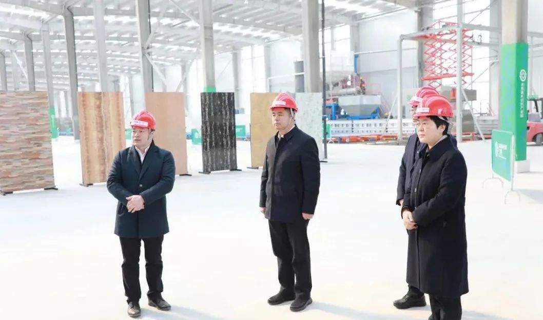 萊西市委書記周科，市委副書記、代理市長(zhǎng)劉瑛一行到萊西循環(huán)經(jīng)濟(jì)產(chǎn)業(yè)園考察調(diào)研